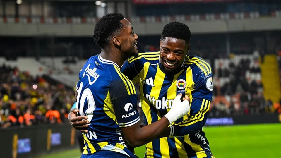 Süper Kupa’da sarı-lacivertliler finalde!