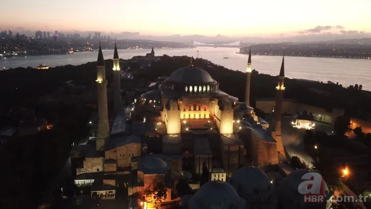 86 yıl sonra ilk bayram namazı! Ayasofya Camii’nde tarihi anlar!