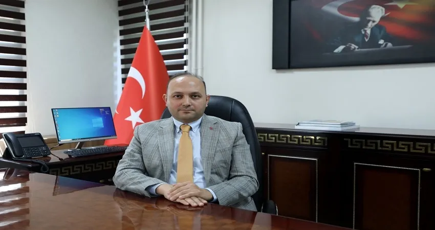 icisleri-bakanliginda-atama-19-ismin-gorev-yerinde-degisiklik-1779151844840.jpg Van Valisi Lütfullah Göktaş (Foto: Van Valiliği)