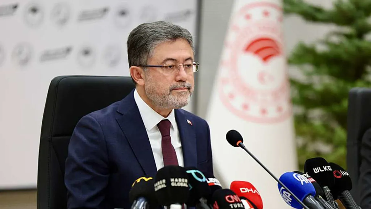 Bakan Yumaklı'dan net mesaj: Yanan alanlar hiçbir şekilde imara açılamaz