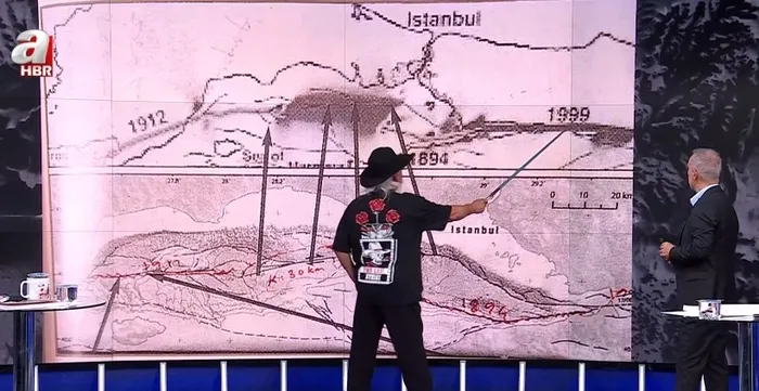 sener-usumezsoy-a-haberde-acikladi-marmarada-7lik-deprem-beklentisi-gercek-degil-1765845148206.jpg (fotoğraf - ahaber.com.tr - ekran görüntüsü)