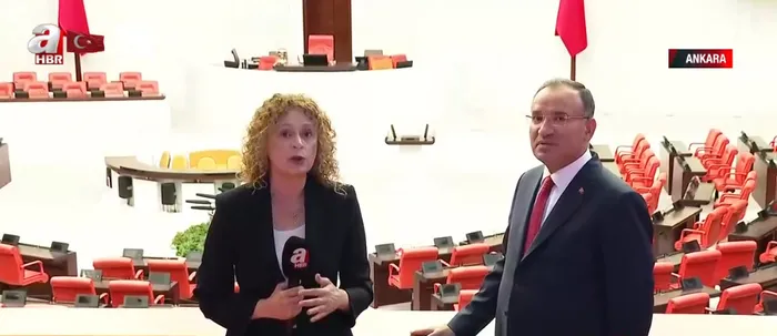 15 Temmuz gecesi Meclis'te neler oldu? Bekir Bozdağ ve Efkan Ala A Haber'de anlattı - 8