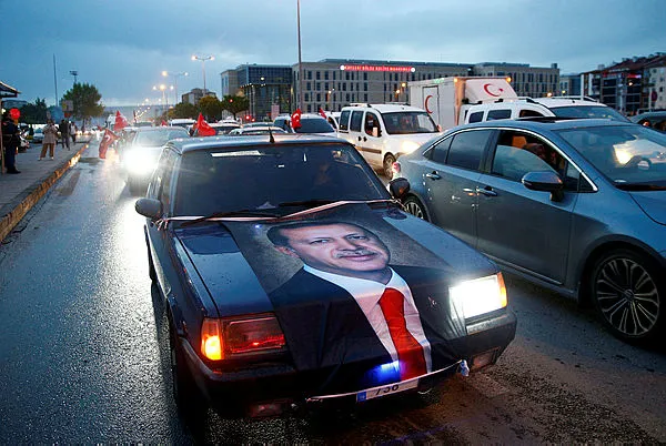 Türkiye’nin 81 ilinden Başkan Erdoğan’ın zaferinin sevinç görüntüleri! Başkan Erdoğan’ın konuşmaları…