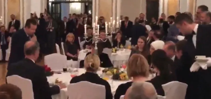 Sırp bakan Ivica Dacic'ten Türkçe türkü