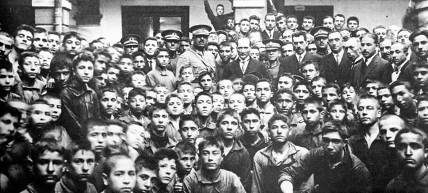 19-mayis-anlam-ve-onemi-19-mayis-1919da-ne-oldu-neden-kutlanir-ataturku-anma-genclik-ve-spor-bayrami-ne-zaman-1684420590853.jpg 19 Mayıs anlam ve önemi | 19 Mayıs 1919'da ne oldu, neden kutlanır? Atatürk'ü Anma, Gençlik ve Spor Bayramı ne zaman ilan edildi? - 2