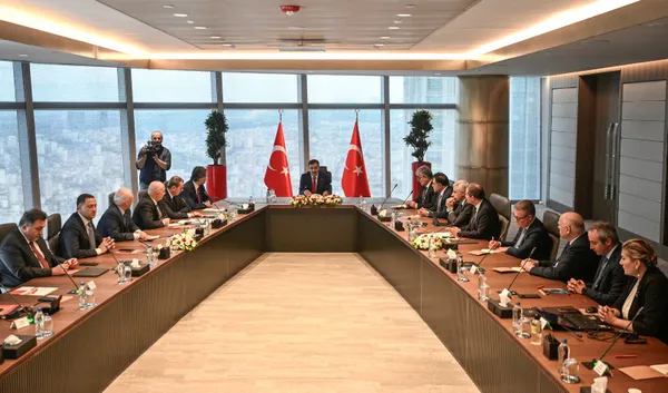 1693798880782.jpg Ekonominin yol haritası açıklanıyor! Fahiş fiyat ve maliyetler düşecek | Enflasyonla kesintisiz mücadele sürecek - 1
