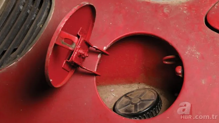 Ferrari 365 GTB / 4 Daytona garajdan çıktı! Gözlerine inanamadılar... 9