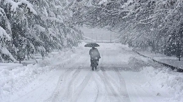1671951563071.jpeg Sabah uyanınca her yer bembeyaz olacak ⛄ Lapa lapa kar yağacak ❄ Meteoroloji'den 18 ile turuncu ve sarı kodlu uyarı - 2