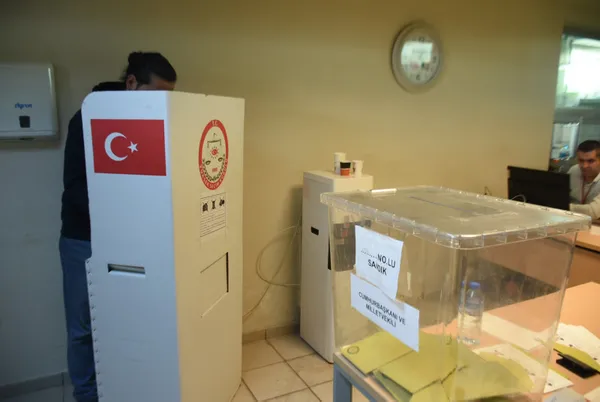 Gurbetçi vatandaşlar dikkat! Oy verme işlemleri yarın başlıyor - 1