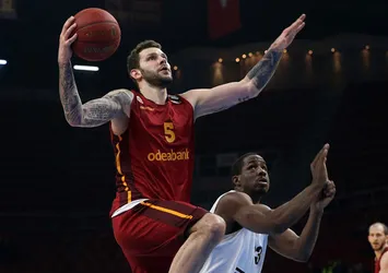 Galatasaray yabancıları bırakmak istemiyor!