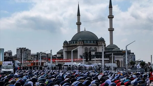 cuma-hutbesi-konusu-bugun-24-subat-2023-cuma-hutbesi-konusu-denir-diyanet-yayimladi-1677219246425.jpg CUMA HUTBESİ KONUSU BUGÜN | 24 Şubat 2023 Cuma Hutbesi konusu denir? Diyanet yayımladı! - 1