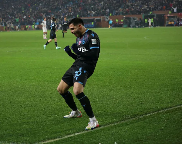 Gecenin kazananı Türkiye! Trabzonspor 1-0 Basel MAÇ SONUCU-ÖZET