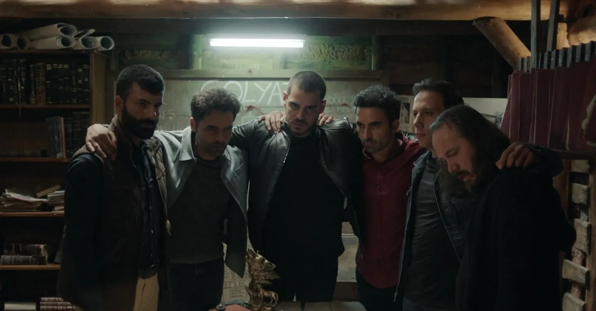 Yalnız Kurt 23. bölüm fragmanı izle | "Gökte yıldız, haçlılarda sefer, Türk'te de nefer bitmez!"