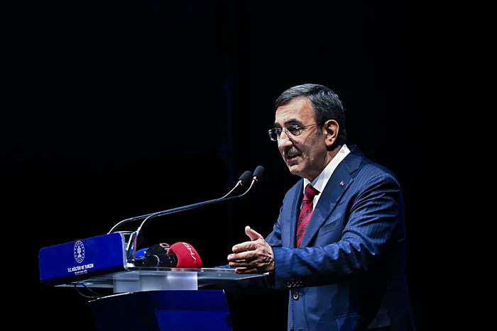 CB Yardımcısı Cevdet Yılmaz’dan ’güçlü ve müreffeh Türkiye’ vurgusu: Rekorlarımızı daha ileriye götüreceğiz