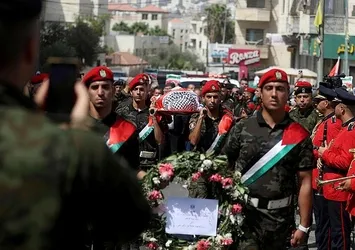 Türk aktivist Ayşenur Ezgi için Batı Şeria'da cenaze töreni