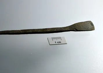 Assos'ta bin 800 yıllık bronz kalem bulundu