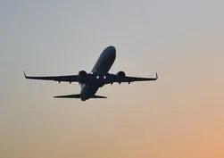 Savaş sonrası İran'dan bazı ülkelere uçak seferleri yeniden başladı