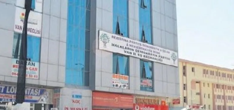 PKK'lı terörist itirafçı oldu! HDP il binasında dağa götürülecek gençler için yatakhane kurulmuş