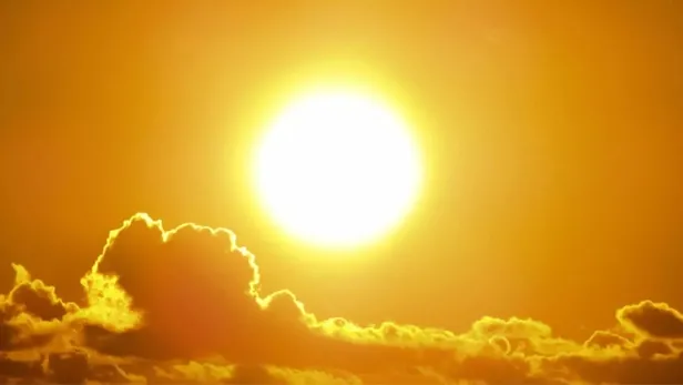 GÜNEŞ FIRTINASI SON DAKİKA: Güneş fırtınası ne zaman, saat kaçta başlayacak? Güneş fırtınası insanlara zarar veriyor mu? İnternet, telefon...