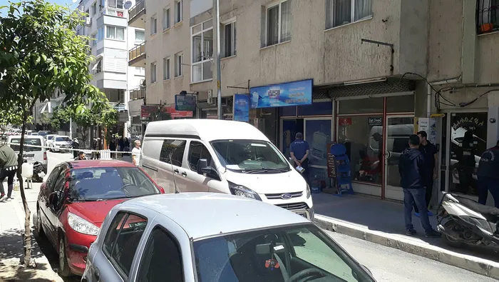 Kapıyı açık gören ev sahibi içeri girdi ve dehşeti yaşadı - 1