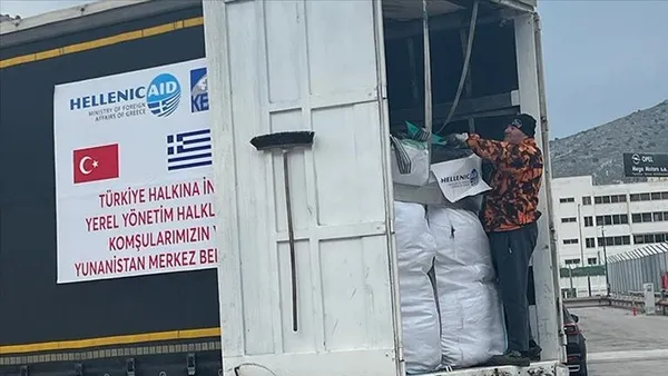 1676635562683.jpg Yunan halkı Türkiye’nin yanında! Depremzedeler için 50 ton yardım malzemesi yola çıktı - 3