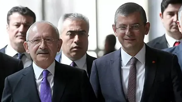 1695045928061.jpg CHP'li Özgür Özel'den tornistan! 4 ay önce 'kefiliz' dediği listelere demediğini bırakmadı - 1
