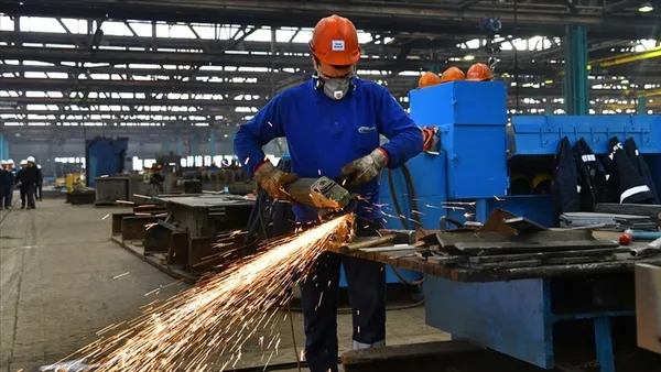 Türk ekonomisi doğru yolda! Fitch büyüme tahminini yükseltti