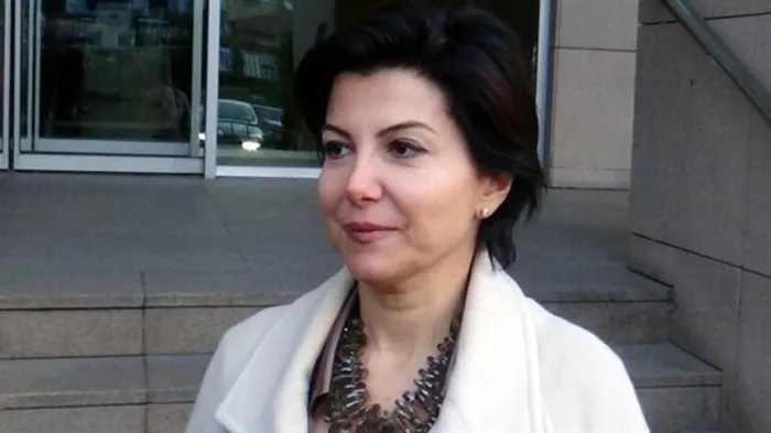 Son dakika: Sedef Kabaş’tan TELE 1’de skandal sözler! Başkan Erdoğan’a ve Cumhurbaşkanlığı makamına hakaret etti