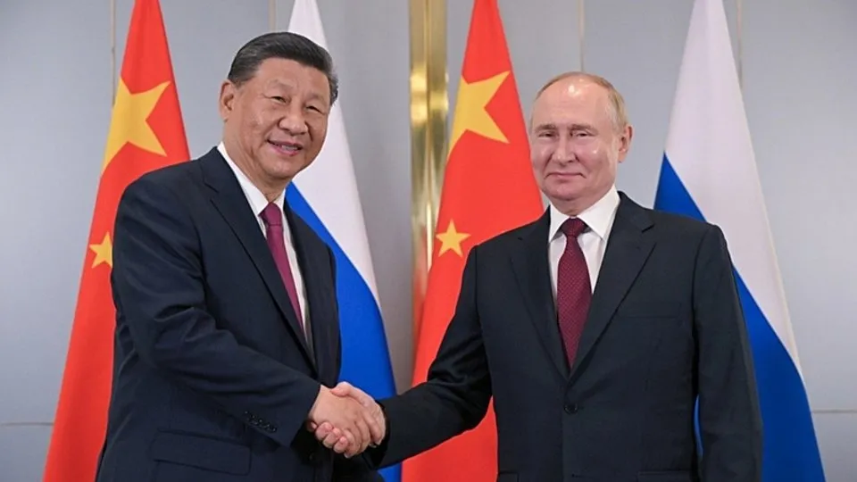 Putin ve Xi, Astana’da bir araya geldi!