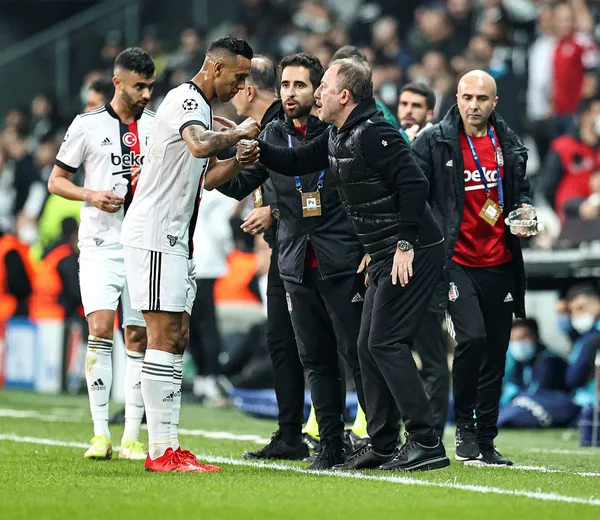 İstanbul’da büyük hüsran I Beşiktaş 1-4 Sporting Lizbon MAÇ SONUCU-ÖZET