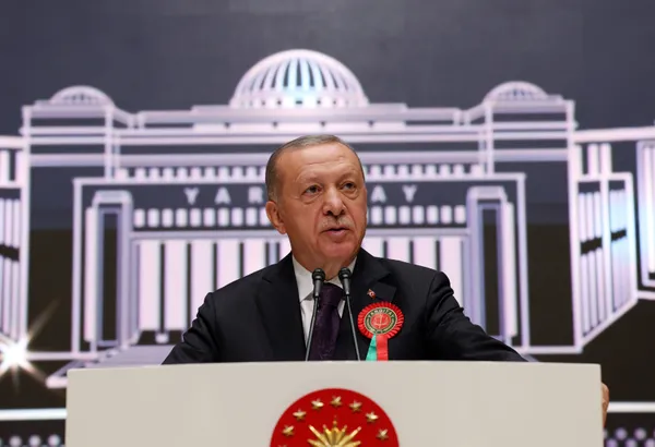 son-dakika-yeni-adli-yil-acilis-toreni-baskan-erdogan-avukatlik-kanununu-yenilemek-istiyoruz-1662039545928.jpg Son dakika: Yeni adli yıl açılış töreni! Başkan Erdoğan: Avukatlık kanununu yenilemek istiyoruz - 4
