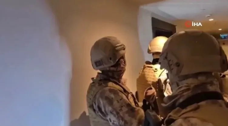 akademisyenden-mafya-usulu-tahsilat-5-kilo-altin-icin-iskence-yaptilar-1781772870776.jpeg Akademisyenden mafya usulü tahsilat: 5 kilo altın için işkence yaptılar | Her detayı kan dondurdu - 3