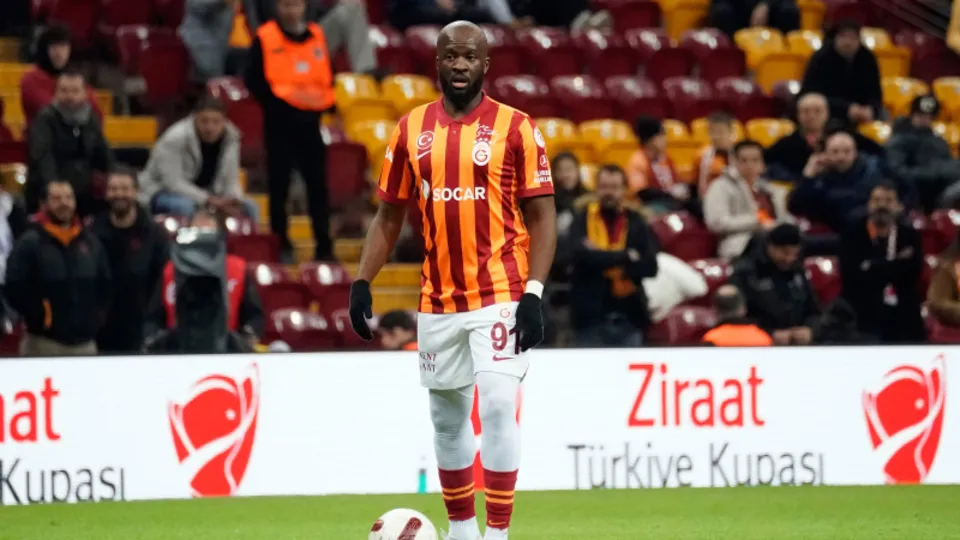 Tanguy Ndombele sosyal medyayı salladı! Şortun altına beyaz içlik giyince...
