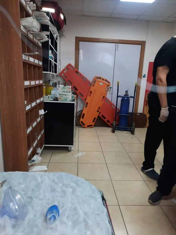 1650855062159.jpg Diyarbakır Lice'de ölen hastanın yakınları sağlık çalışanlarına saldırdı! - 2