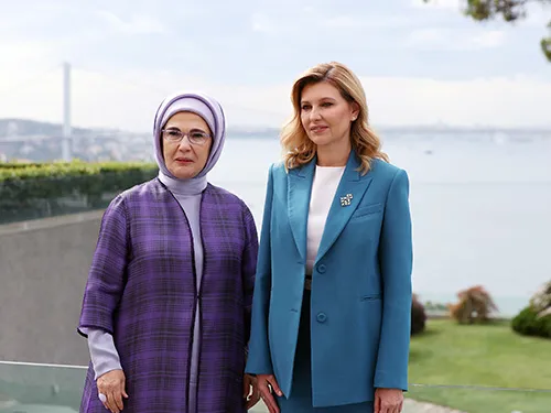 Başkan Erdoğan, Ukrayna Devlet Başkanı Zelenskiy ile görüştü | Yetim çocuklara Türkiye’den şefkat eli