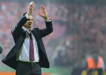 Alpay Özalan: Başkan beni arayıp, 'takımı çek' dedi