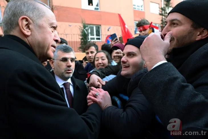 Başkan Recep Tayyip Erdoğan AK Parti Sultanbeyli İlçe Başkanlığını ziyaret etti