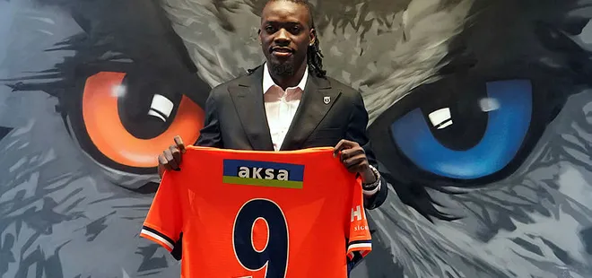 Medipol Başakşehir Bertrand Traore için imza töreni düzenledi