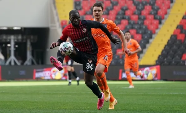 Gaziantep FK 2-0 Medipol Başakşehir (MAÇ SONUCU-ÖZET) - 3
