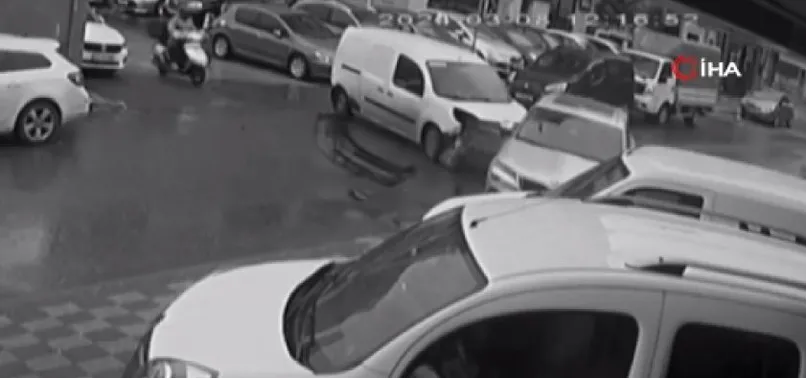 Ataşehir'de yaşanan kazalar kamerada