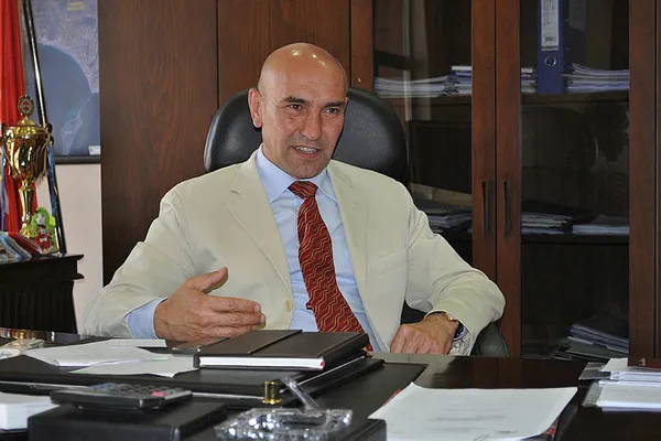 1700378405150.jpg Hizmet yok vurgun çok! Tunç Soyer İzmir’in parasını yine konsere harcadı - 3