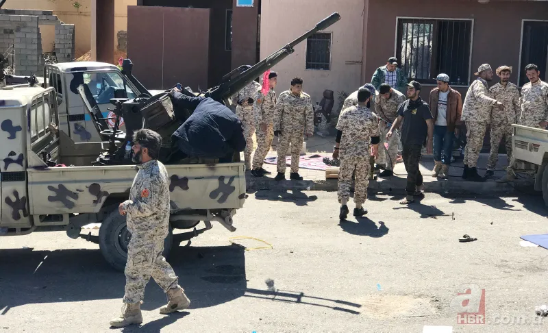 Libya karıştı! Vutye Hava Üssü vuruldu 14