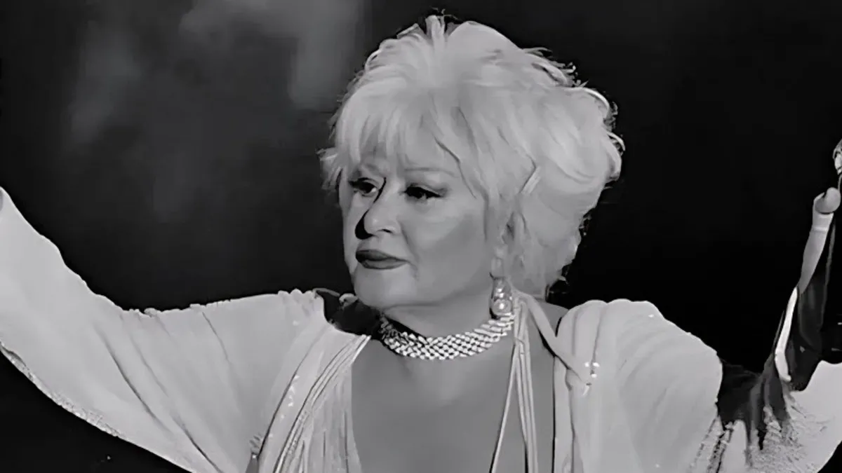 Türk sanat müziğinin efsane ismi Muazzez Abacı için AKM'de veda töreni düzenlendi