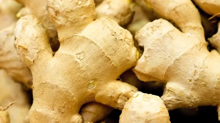 Bunu yiyen doktor yüzü görmüyor! Yoğurdu bu baharatla tüketin!