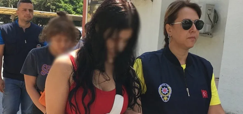 Kız kardeşler sahte altınla dolandırıcılık yaparken yakalandı