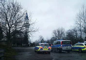 Almanya'da bir camide bomba ihbarı yapıldı