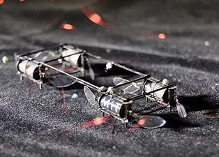 Depremde arama kurtarma çalışmalarına büyük destek olacak! Robotik ateş böcekler geliyor