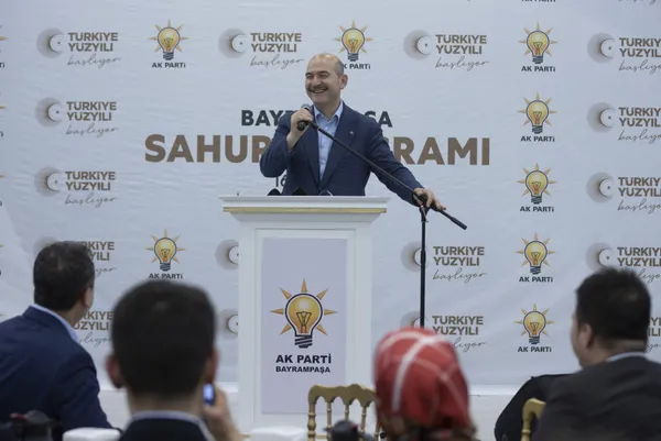 icisleri-bakani-suleyman-soylu-bayrampasada-sahur-programinda-konustu-tuncelide-terorist-kalmadi-1681625211961.jpg İçişleri Bakanı Süleyman Soylu Bayrampaşa'da sahur programında konuştu: Tunceli'de terörist kalmadı - 7