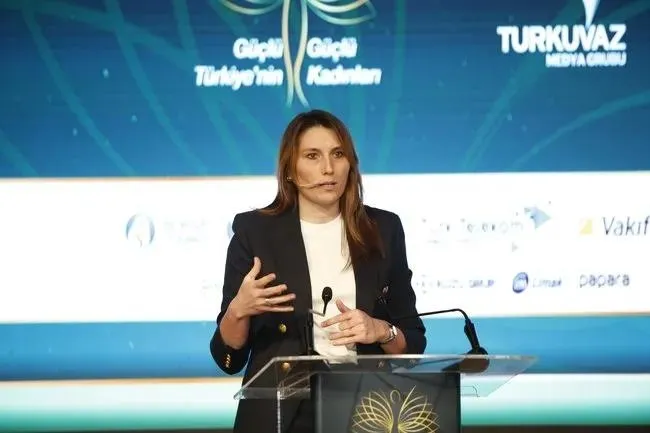 guclu-turkiyenin-guclu-kadinlari-zirvesi-turkuvaz-medyada-1741366015716.jpeg (Fotoğraf: ahaber.com.tr)