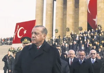 Mustafa Kemal Atatürk, saygı ve özlemle anıldı